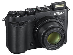 Nikon P7700